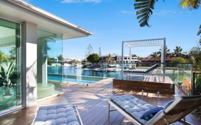 Sanctuary-on-water-luxurr-holiday-home-deck