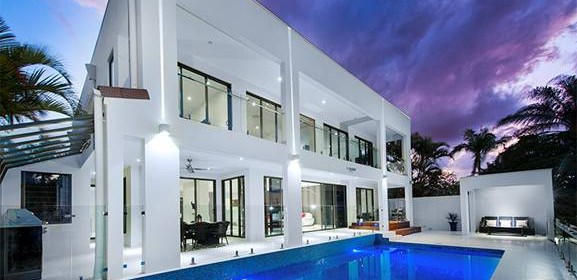 Casa Luxe Elite Holiday Homes Stunning Waterfront Home