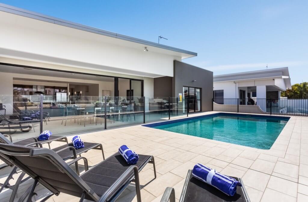 Sapphire_Waters_holiday_home_broadbeach_pool_sunlounge